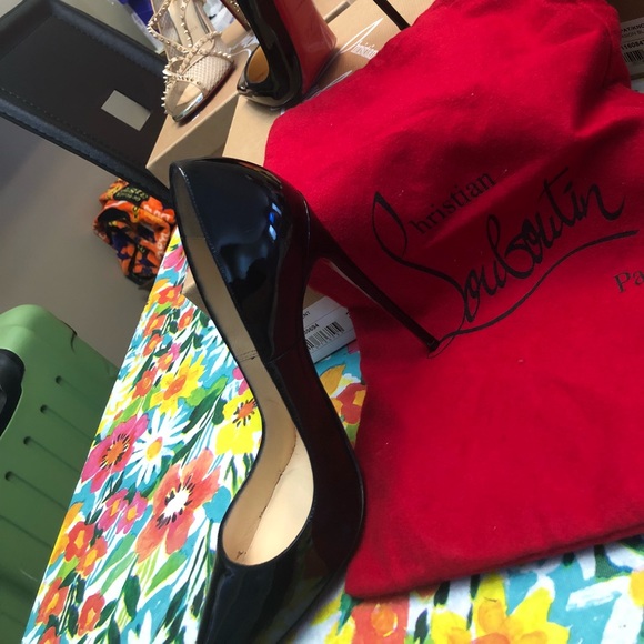 Black Christian Louboutins Red Bottoms - Picture 3 of 3